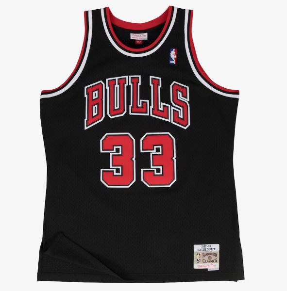 Mitchell Ness NBA Chicago Bulls Swingman Jersey Scottie Pippen Black 1997 Men SMJYCBUKSPI97 S