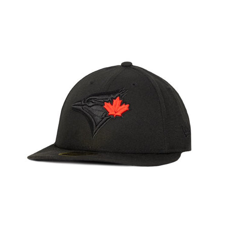 Toronto Blue Jays Hat Cap Men Fitted 7 1/2 Black On Black Red Leaf