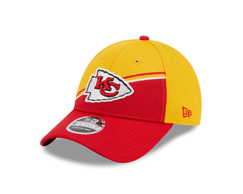 Men's New Era Cream/Red Kansas City Chiefs 2022 Sideline 59FIFTY Fitted Hat