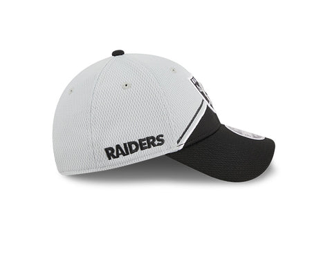 Men's Las Vegas Raiders New Era Black/Gray 2023 Sideline Sport Cuffed Pom  Knit Hat