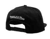 Men's Black Supreme Mitchell & Ness Chicago Bulls Snapback Hat