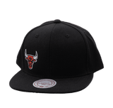 Men's Black Supreme Mitchell & Ness Chicago Bulls Snapback Hat