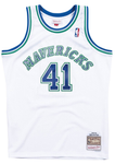 Mitchell & Ness Men's NBA Dallas Mavericks Dirk Nowitzki 1998/99 Hardwood Classics Swingman Jersey - White